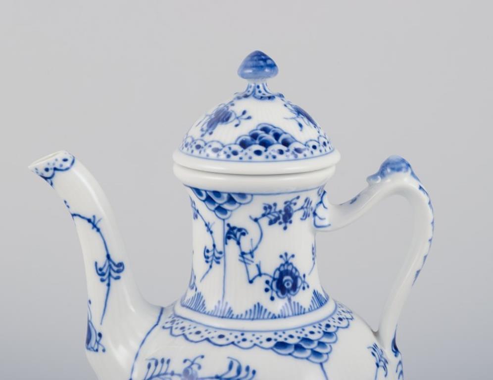 Hand-Painted Royal Copenhagen Blue Fluted Half Lace, coffee pot in porcelain. For Sale