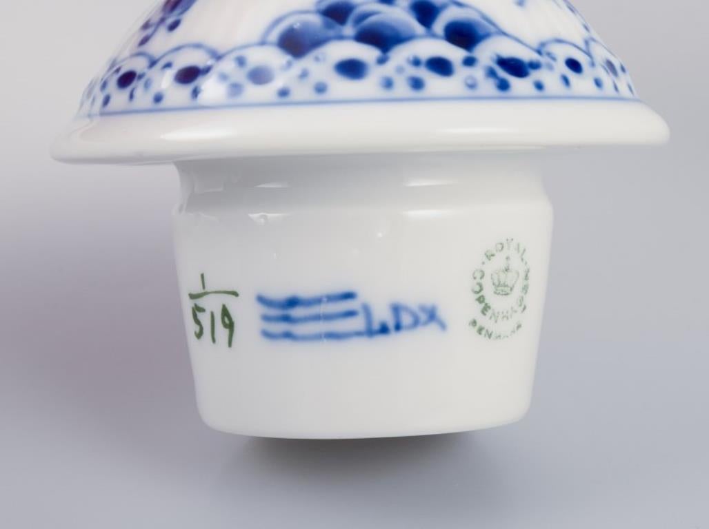 Royal Copenhagen Blue Fluted Half Lace, coffee pot in porcelain. For Sale 1