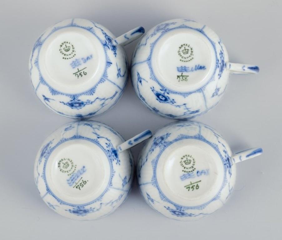 Royal Copenhagen Blue Fluted Half Lace, vier Paare von Kaffeetassen. im Angebot 1