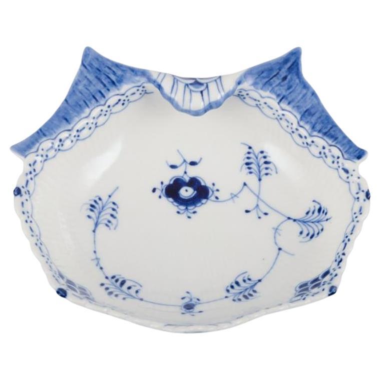 Royal Copenhagen Azul Acanalado Media Puntilla, cuenco en forma de mejillón de porcelana.