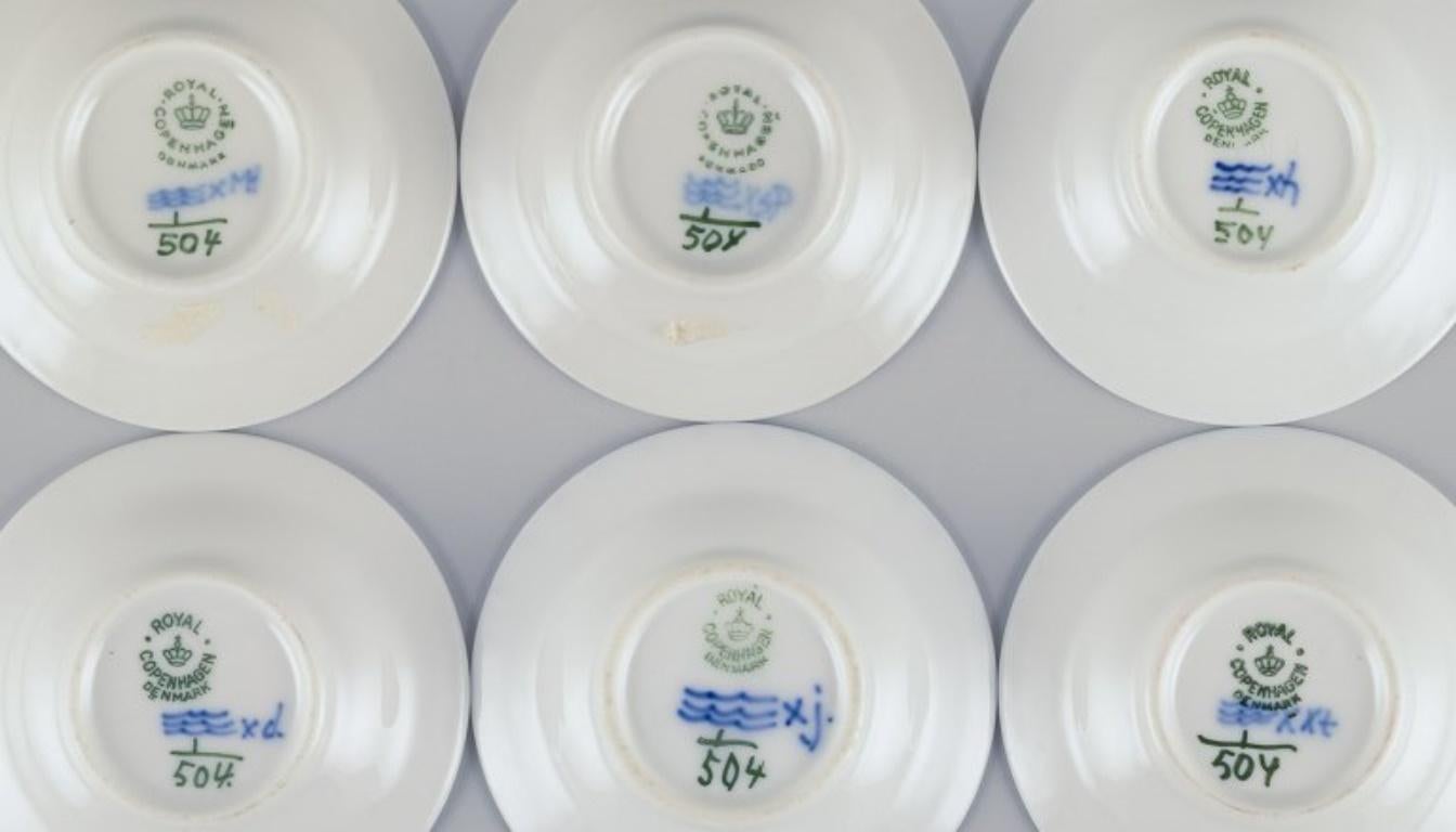 Media puntilla acanalada azul Royal Copenhagen. Juego de seis cuencos de porcelana para caviar. mediados del siglo XX en venta