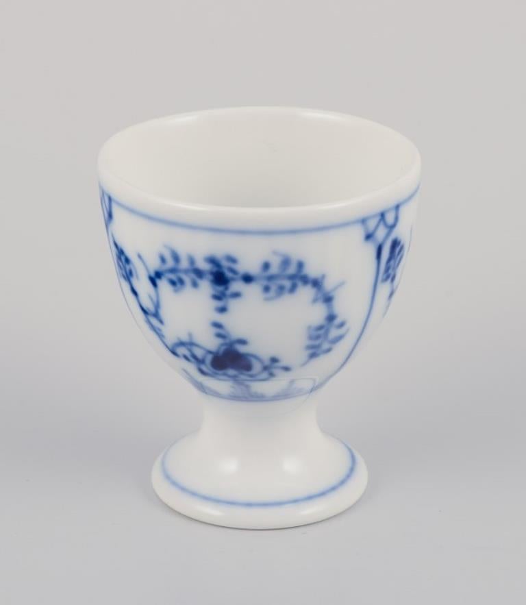 Danese Mezzo pizzo scanalato blu di Royal Copenhagen. Sei portauovo. Primi anni del 1900. in vendita