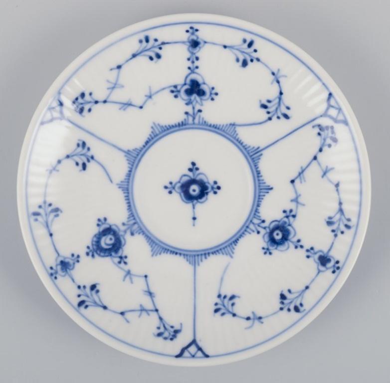 Royal Copenhagen Azul Liso Acanalado. Juego de cuatro tazas de café con platito. Porcelana en venta