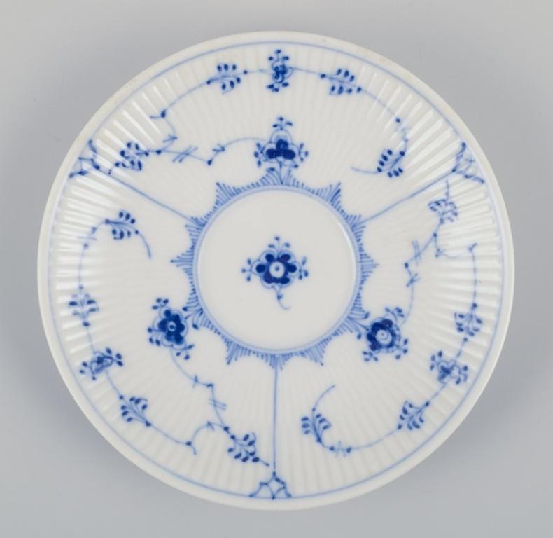 Royal Copenhagen Azul Liso Acanalado. Juego de cuatro tazas de café con platito. Porcelana en venta