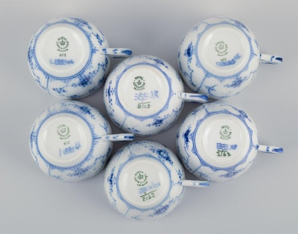 Royal Copenhagen Blau geriffelte Plain. Ein Satz von sechs Kaffeetassen mit Untertassen. im Angebot 1