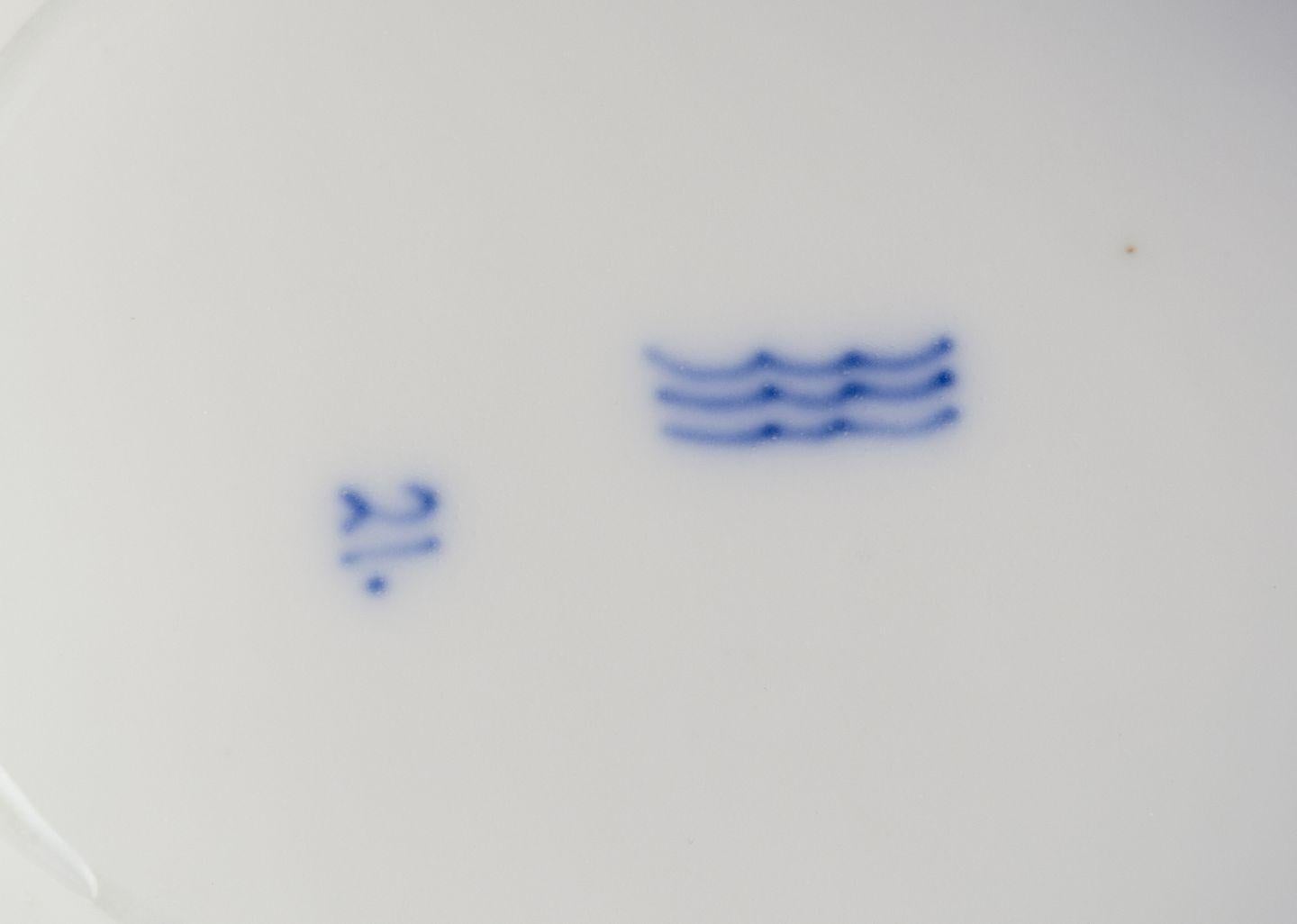 Royal Copenhagen Blue Fluted Plain. Saucière ancienne en porcelaine. en vente 1