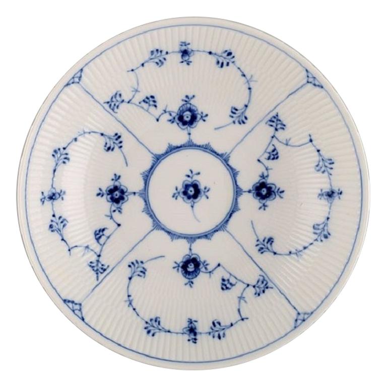 Royal Copenhagen, blaue geriffelte, schlichte Schale, Modellnummer 1/311, datiert 1949