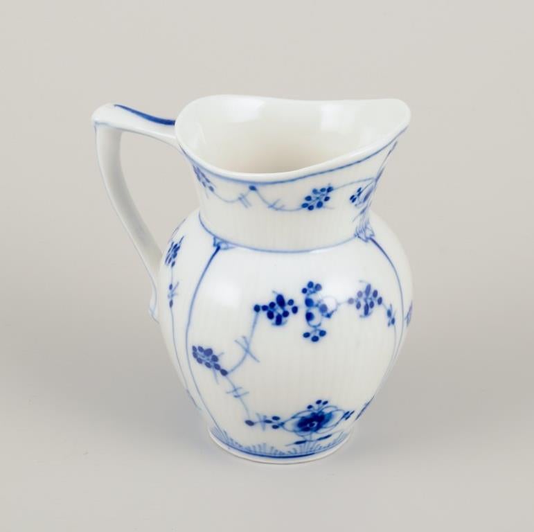 Royal Copenhagen Blau geriffelte Plain. Creme- und Zuckerschale. 19. Jahrhundert. (Dänisch) im Angebot