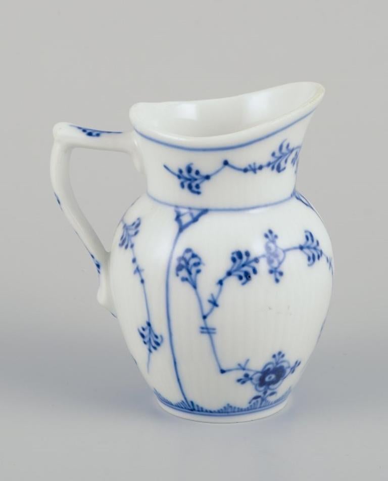 Danese Royal Copenhagen Blu, scanalato e liscio. Cremiera e zuccheriera. Circa 1930. in vendita