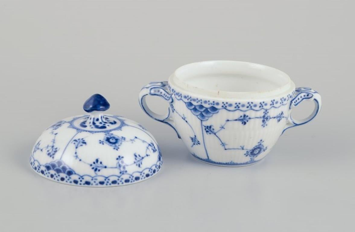 Royal Copenhagen Azul Liso estriado. Cremera y azucarero de porcelana. Porcelana en venta