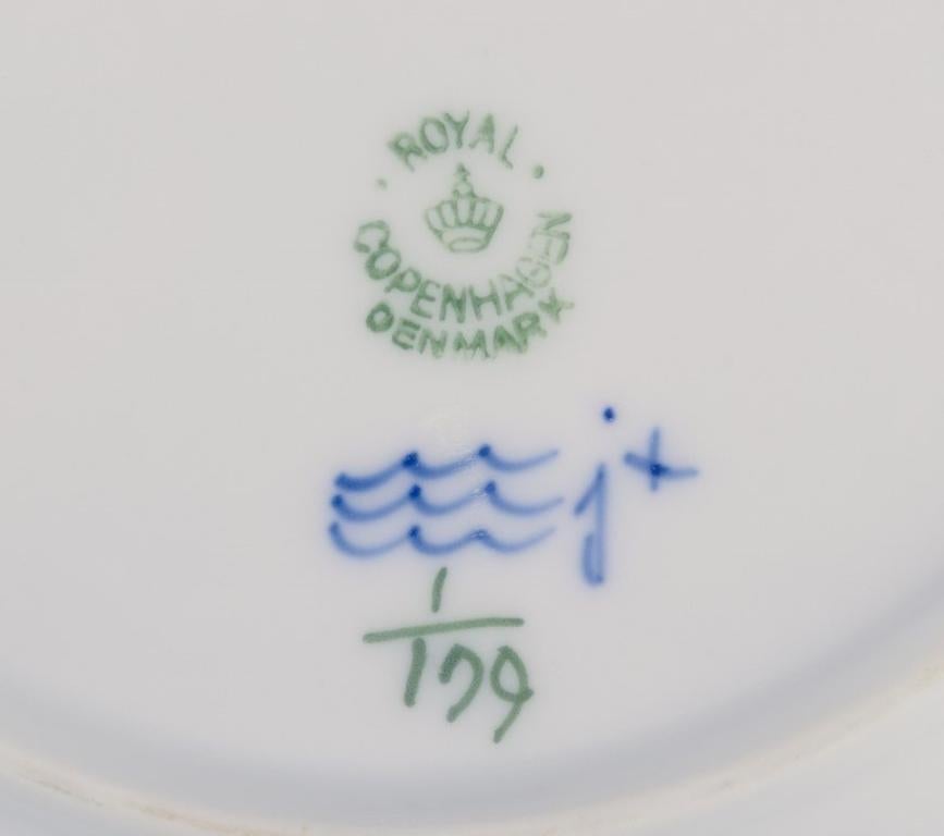 Mid-20th Century Royal Copenhagen Blue Fluted Plain. Five plates in porcelain.