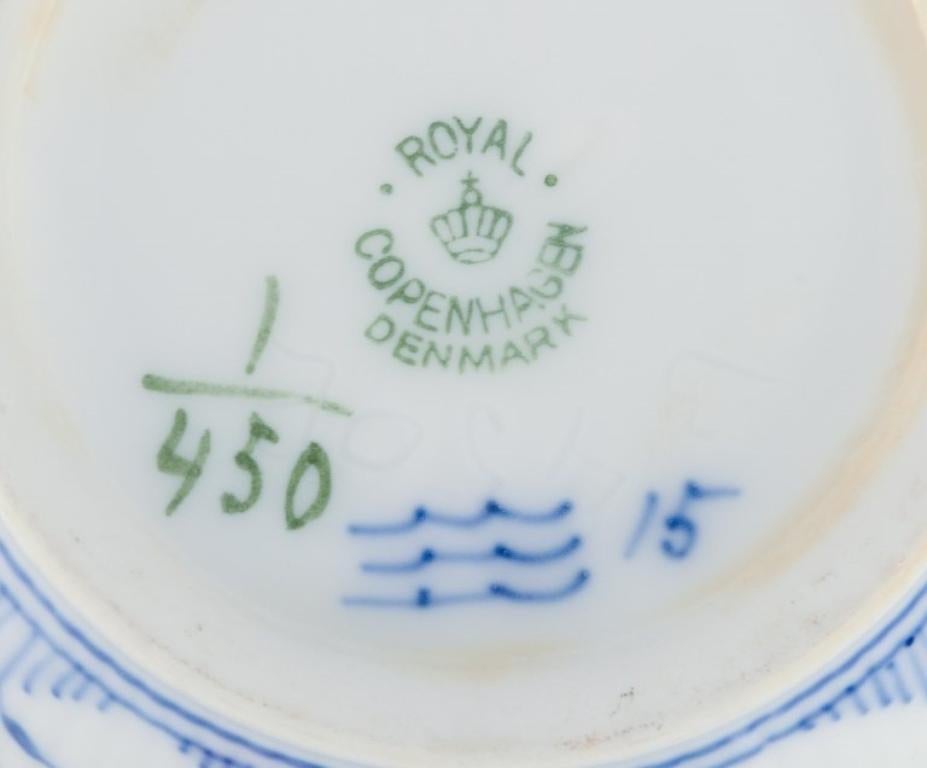 Royal Copenhagen, Blau geriffelte Plain, Krug. Mit kleiner Schnecke auf der Oberseite des Griffs.  im Angebot 1