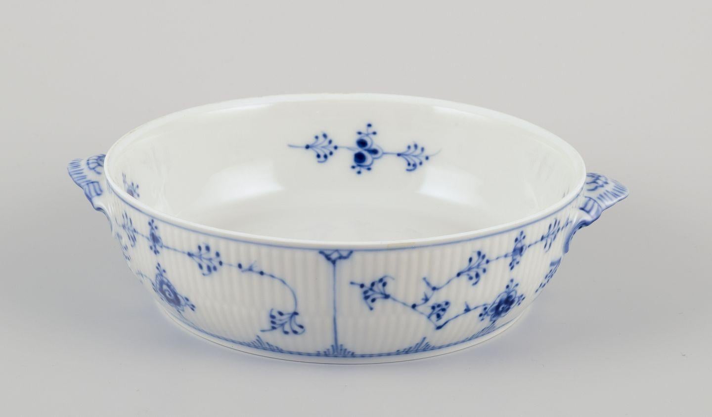 Danois Royal Copenhagen Blue Fluted Plain. Soupière ronde en porcelaine. en vente