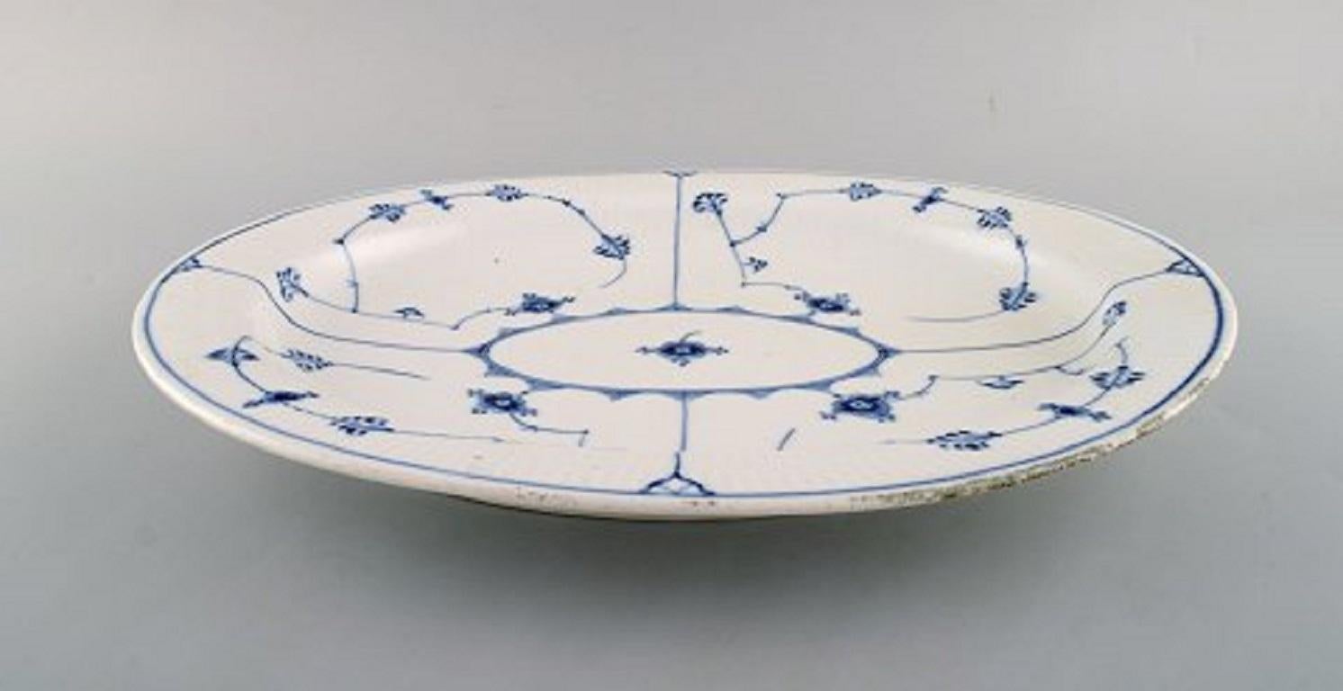 20th Century Royal Copenhagen Blue Fluted Plain Serving Dish in Hand Painted Porcelain For Sale