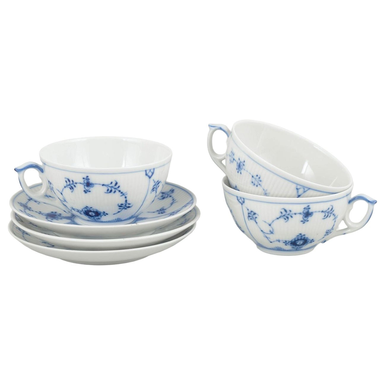 Royal Copenhagen, Blue Fluted Plain. Set of three tea cups with saucers