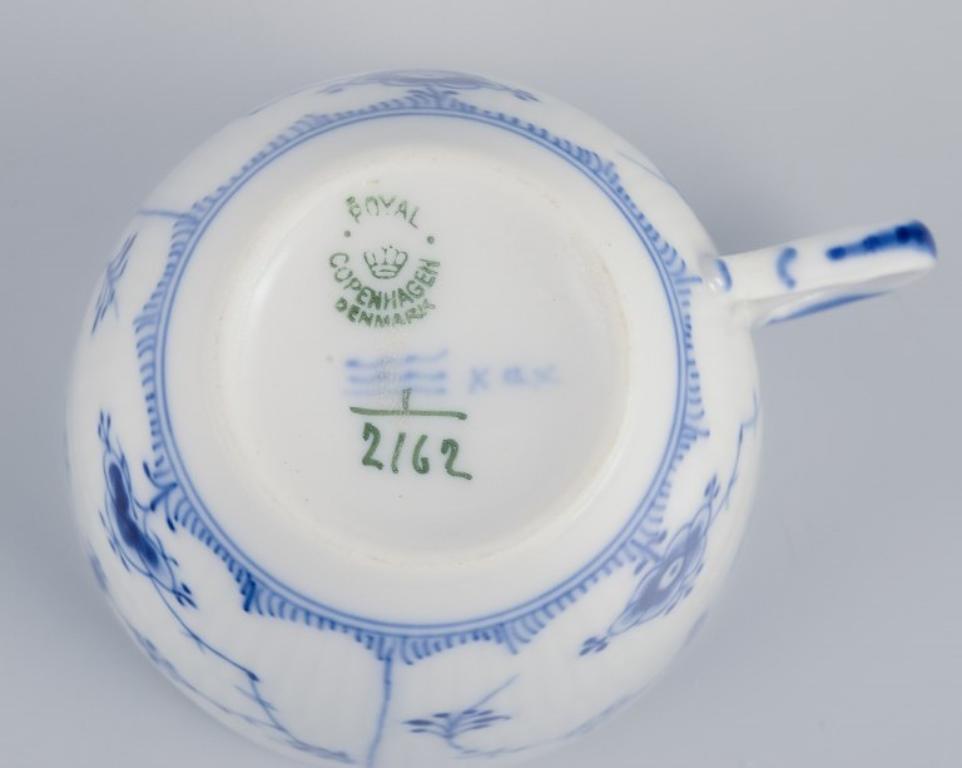Porcelaine Royal Copenhagen Blue Fluted Plain. Six tasses à café avec soucoupes en porcelaine en vente