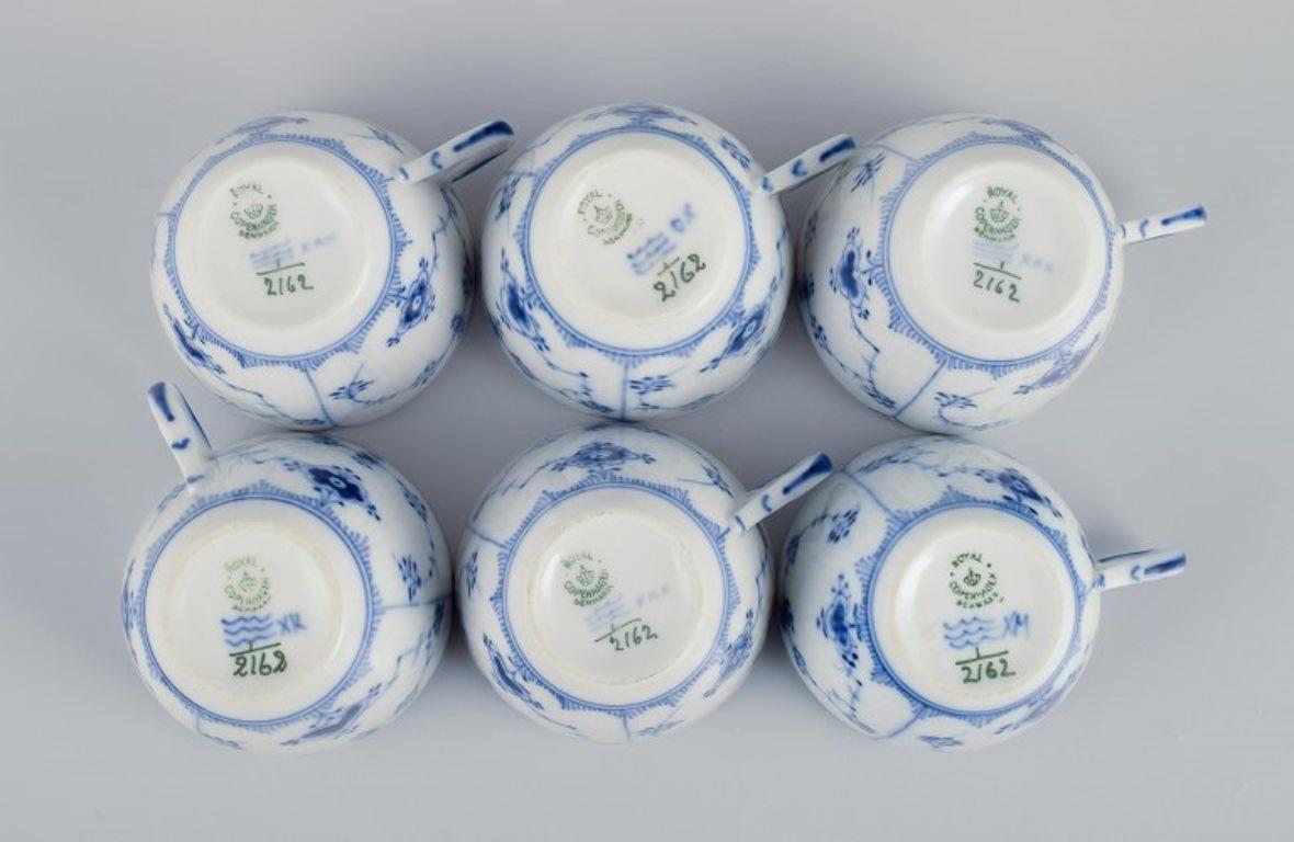 Royal Copenhagen Blue Fluted Plain. Six tasses à café avec soucoupes en porcelaine en vente 1