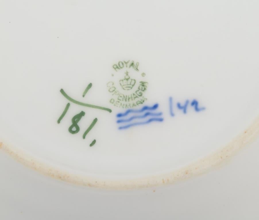 Royal Copenhagen Azul Liso Acanalado. Seis platos de porcelana. Principios del siglo XX 1