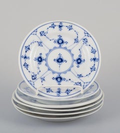 Royal Copenhagen Azul Liso Acanalado. Seis platos de porcelana. Principios del siglo XX