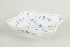 Royal Copenhagen. Blue Fluted Plain square bowl in porcelain, 1966.