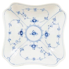 Royal Copenhagen. Blue Fluted Plain square bowl in porcelain, 1966.