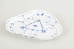 Royal Copenhagen. Blue Fluted Plain triangular dish in porcelain. 1965