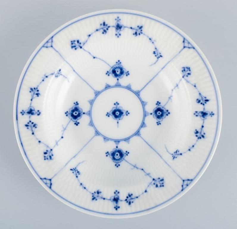 Royal Copenhagen Blue Fluted Plain, two deep porcelain plates.
Early 20th century.
Model number: 1/168.
First factory quality.
In perfect condition.
Marked.
Diameter 21.1 cm, Height 4.0 cm.