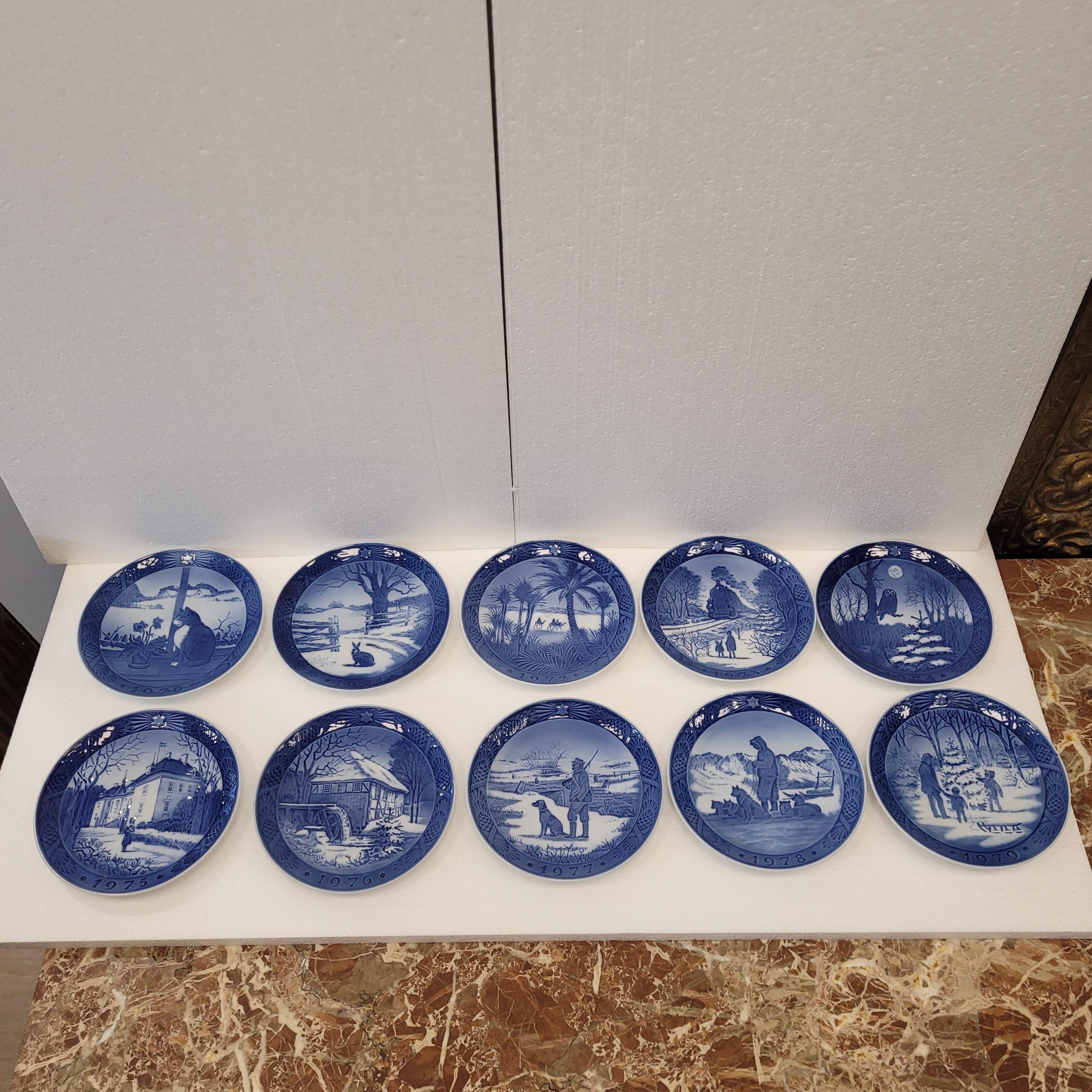 Late 20th Century Royal Copenhagen Blue Porcelain 41 plates “Mother's Day” and “Christmas
