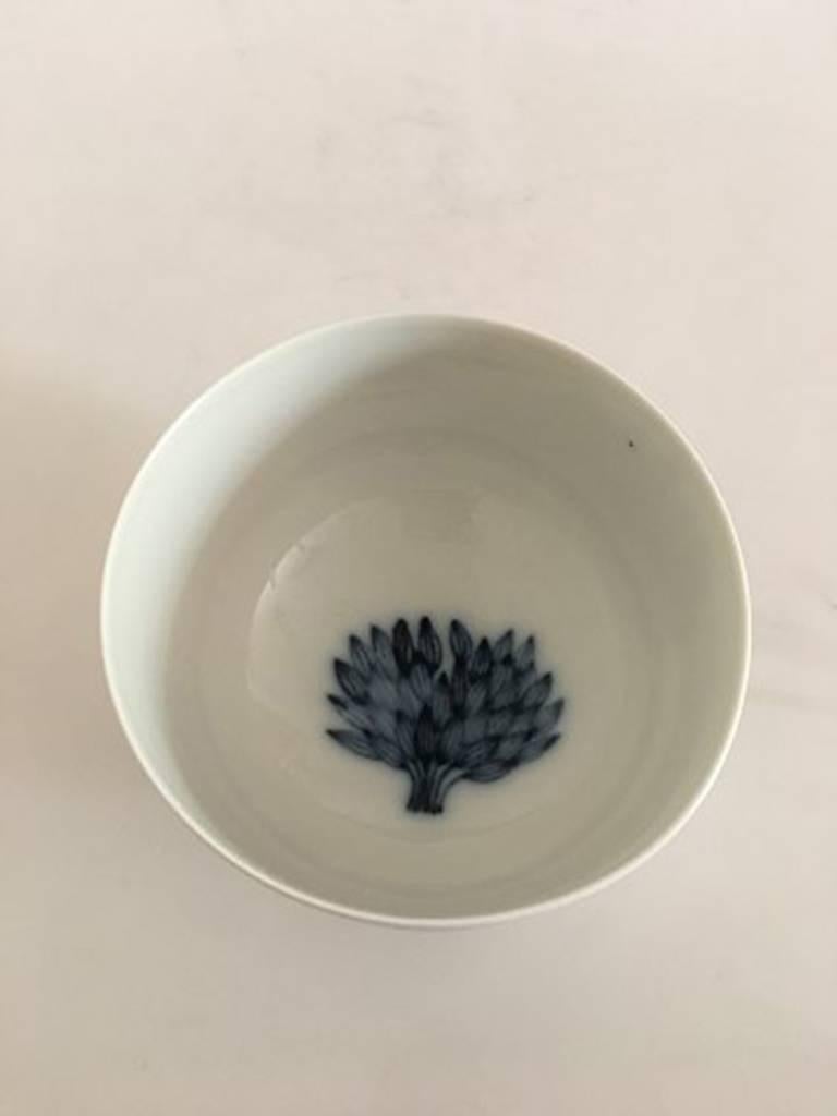 Royal Copenhagen bowl white with blue motif. Measures: 9.5 cm H (3 47/64 inches), 13 cm D (5 1/8 inches). Unique vase by Snorre Stephensen.