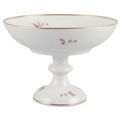 Royal Copenhagen, Brown Rose centerpiece with gold edge.