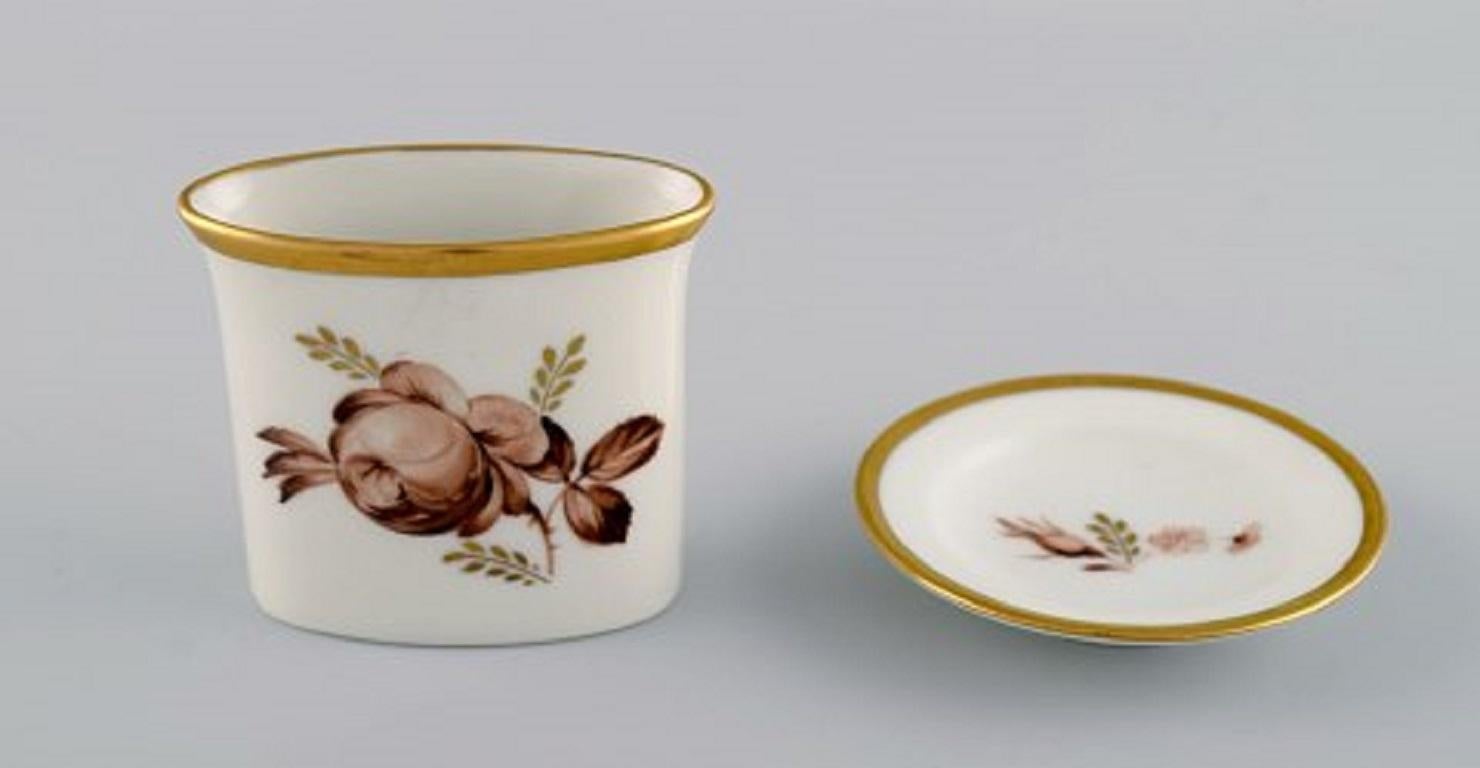 Royal Copenhagen Brown Rose Coffee Service for Six People, 1960s For Sale 1