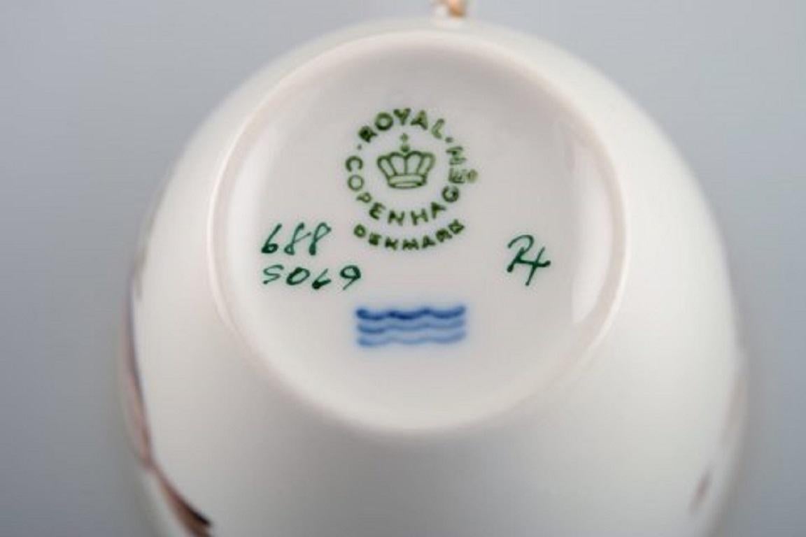 Servicio de café de rosas marrones de Royal Copenhagen para doce personas, años 60 / 70 Porcelana en venta
