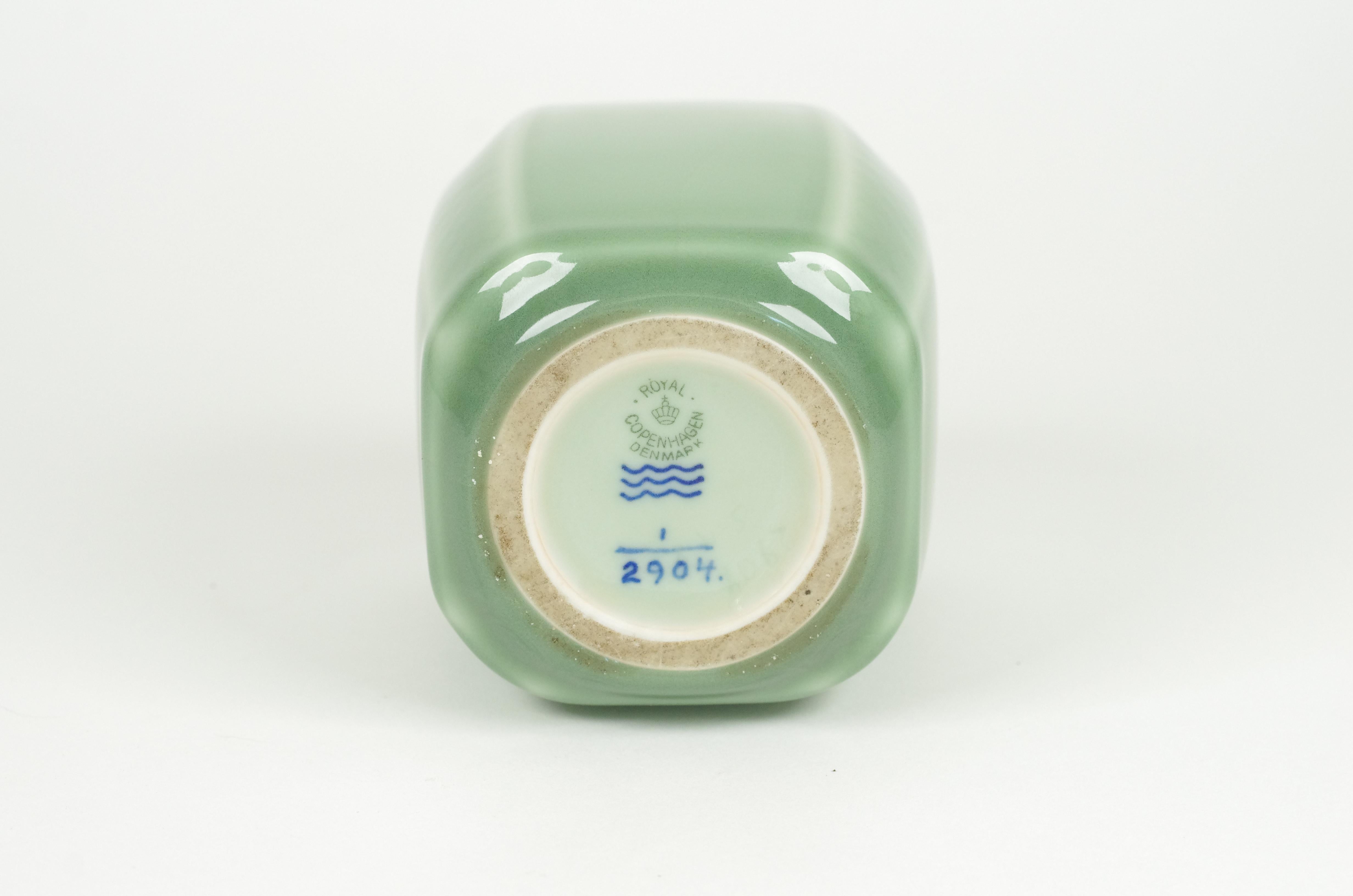 Royal Copenhagen – Celadon-Flask und Teller – Georg Thystrup im Angebot 5