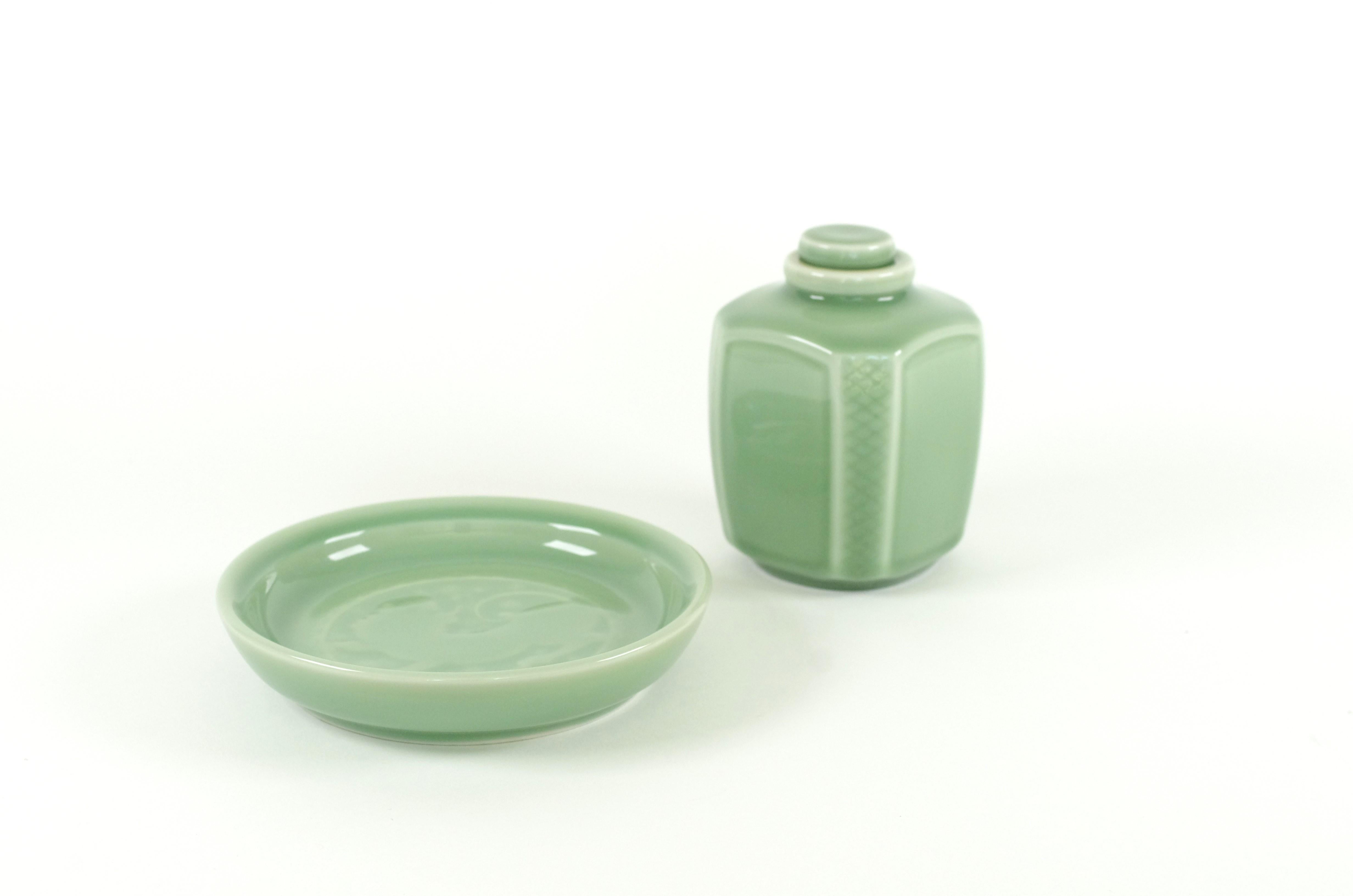 Royal Copenhagen – Celadon-Flask und Teller – Georg Thystrup (Dänisch) im Angebot