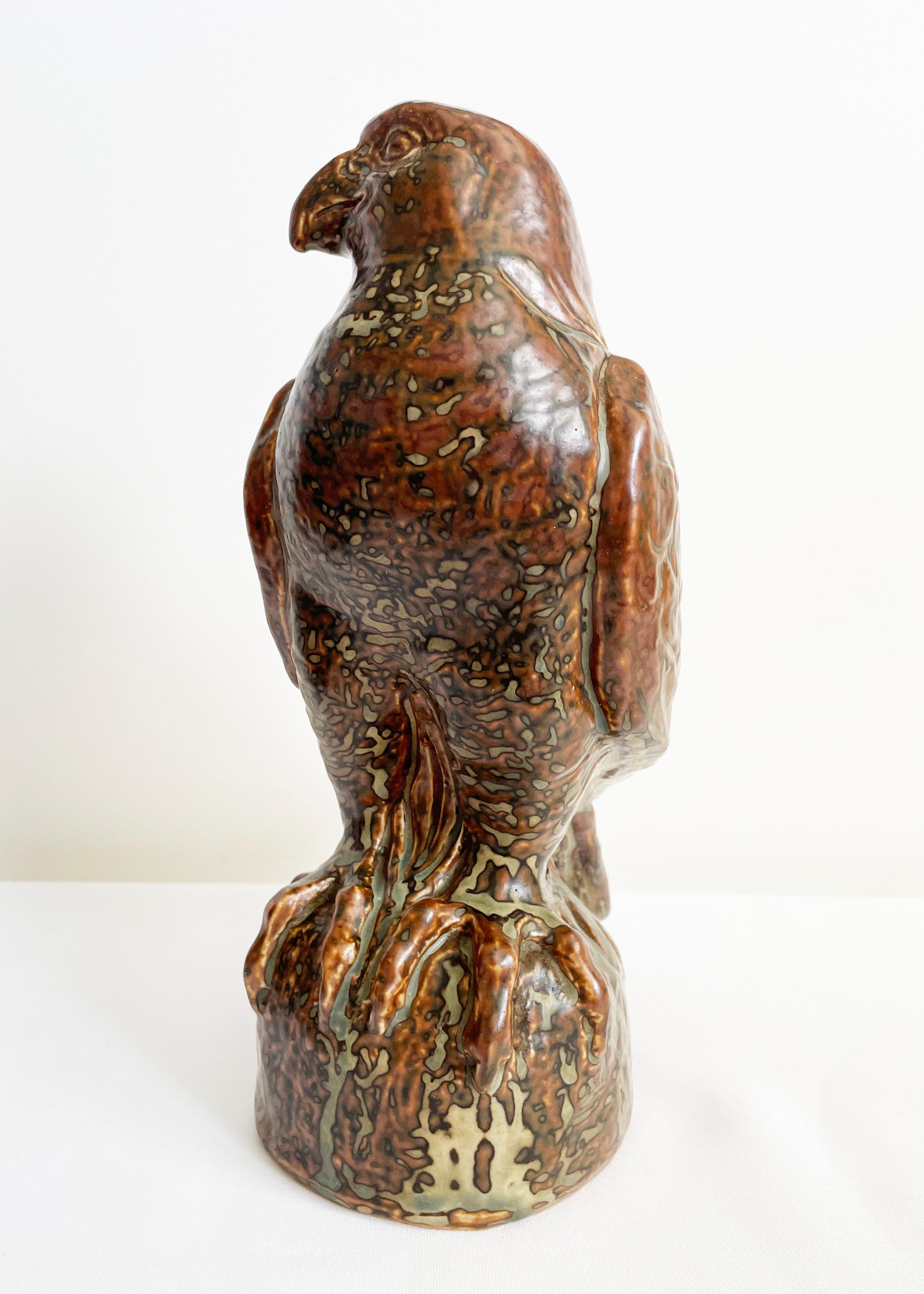 Falcon en céramique de Royal Copenhagen, vers 1950 Excellent état - En vente à Melbourne, Victoria