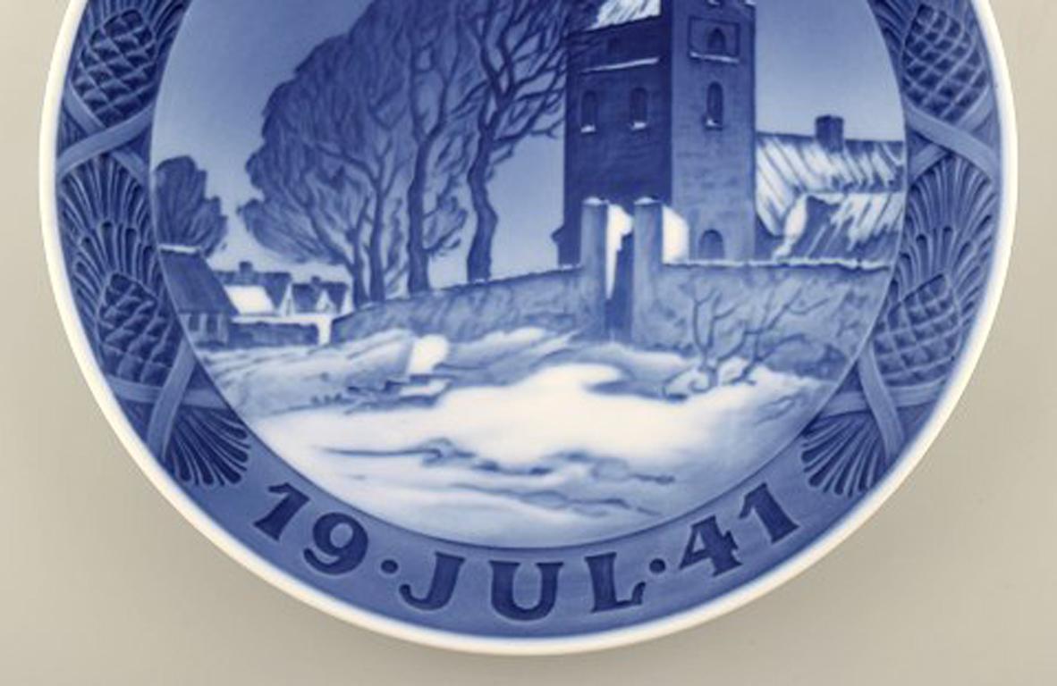 Scandinavian Modern Royal Copenhagen, Christmas plate from 1941