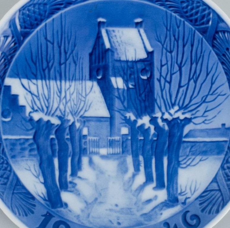 Royal Copenhagen Christmas plate from 1946.
Diameter: 18 cm.
In excellent condition.
1st factory quality.
Marked.