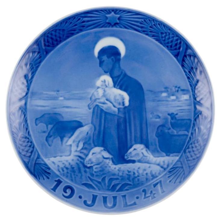 Plato de Navidad Royal Copenhagen de porcelana. Fechada en 1947.
