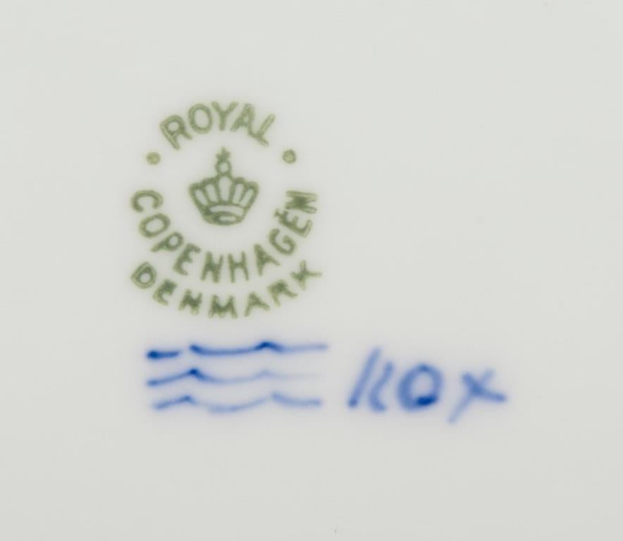 Milieu du XXe siècle Assiette de Noël Royal Copenhagen en porcelaine. Daté de 1948. en vente