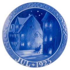 Royal Copenhagen Christmas Plate in porcelain, from 1925
