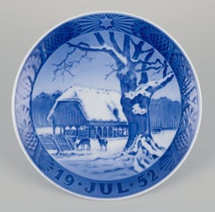 Piatti natalizi di Royal Copenhagen del 1952 e del 1956.