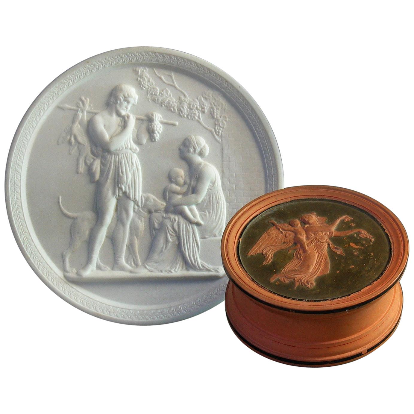 Royal Copenhagen Circular Biscuit Plaque & Fine Terracotta Circular Box For Sale