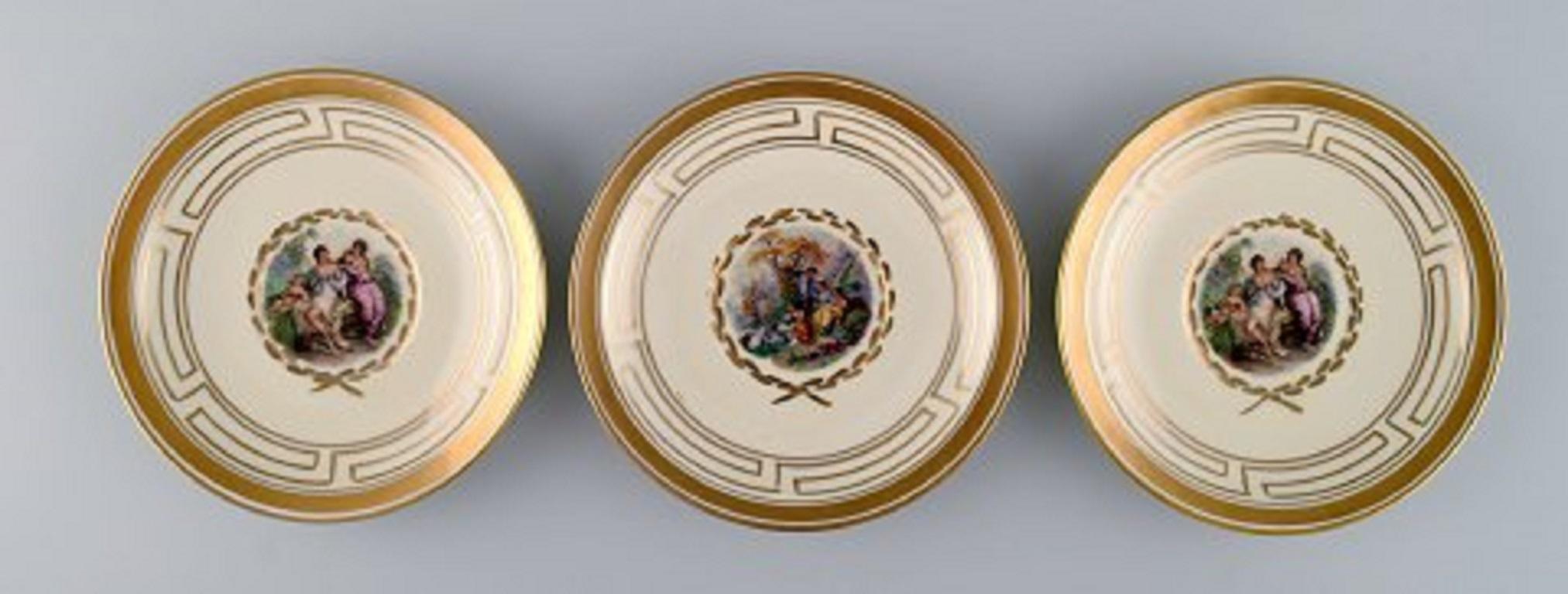 Royal Copenhagen Coffee Service for 10 People in Porcelain with Romantic Scenes 2