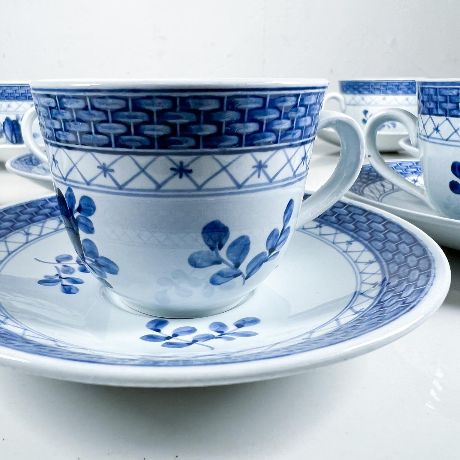 Mid-20th Century 1960s Royal Copenhagen Denmark Delightful Coffee Cup and Saucer Service for 12 For Sale