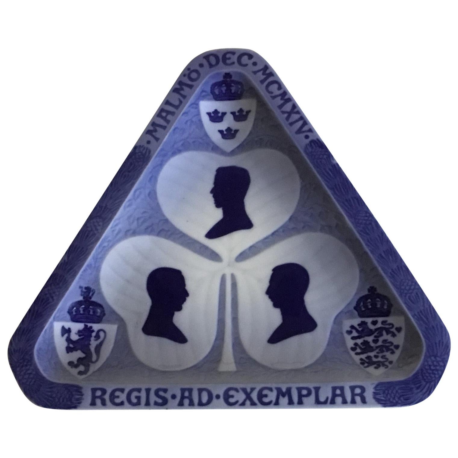 Royal Copenhagen Commemorative Plate from 1915 RC-CM158 For Sale