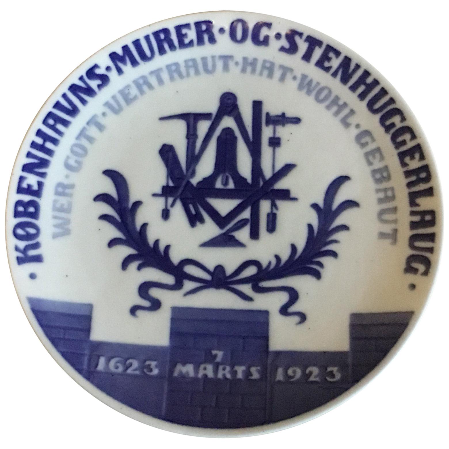 Royal Copenhagen Commemorative Plate from 1923 RC-CM214 For Sale