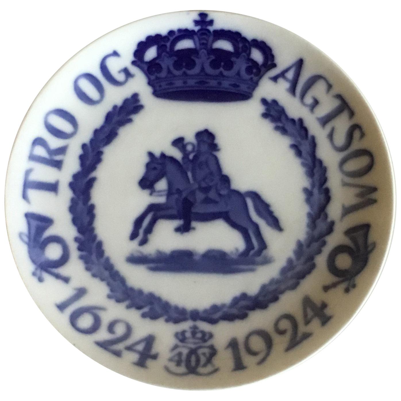 Royal Copenhagen Commemorative Plate from 1924 RC-CM230 For Sale