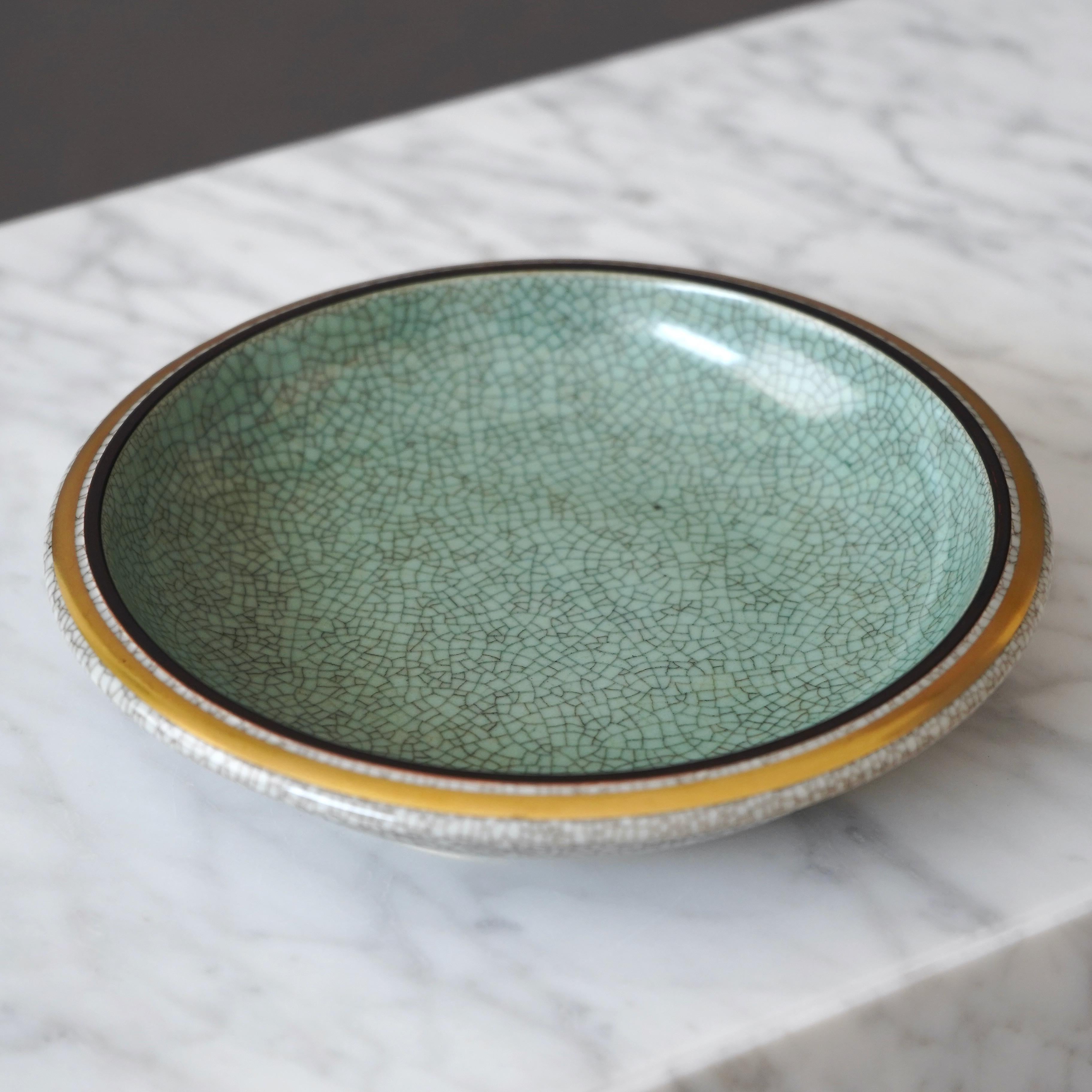 Scandinavian Modern Royal Copenhagen Crackle Glazed Bowl. Thorkild Olsen, Denmark, 1954. Green Gold. For Sale