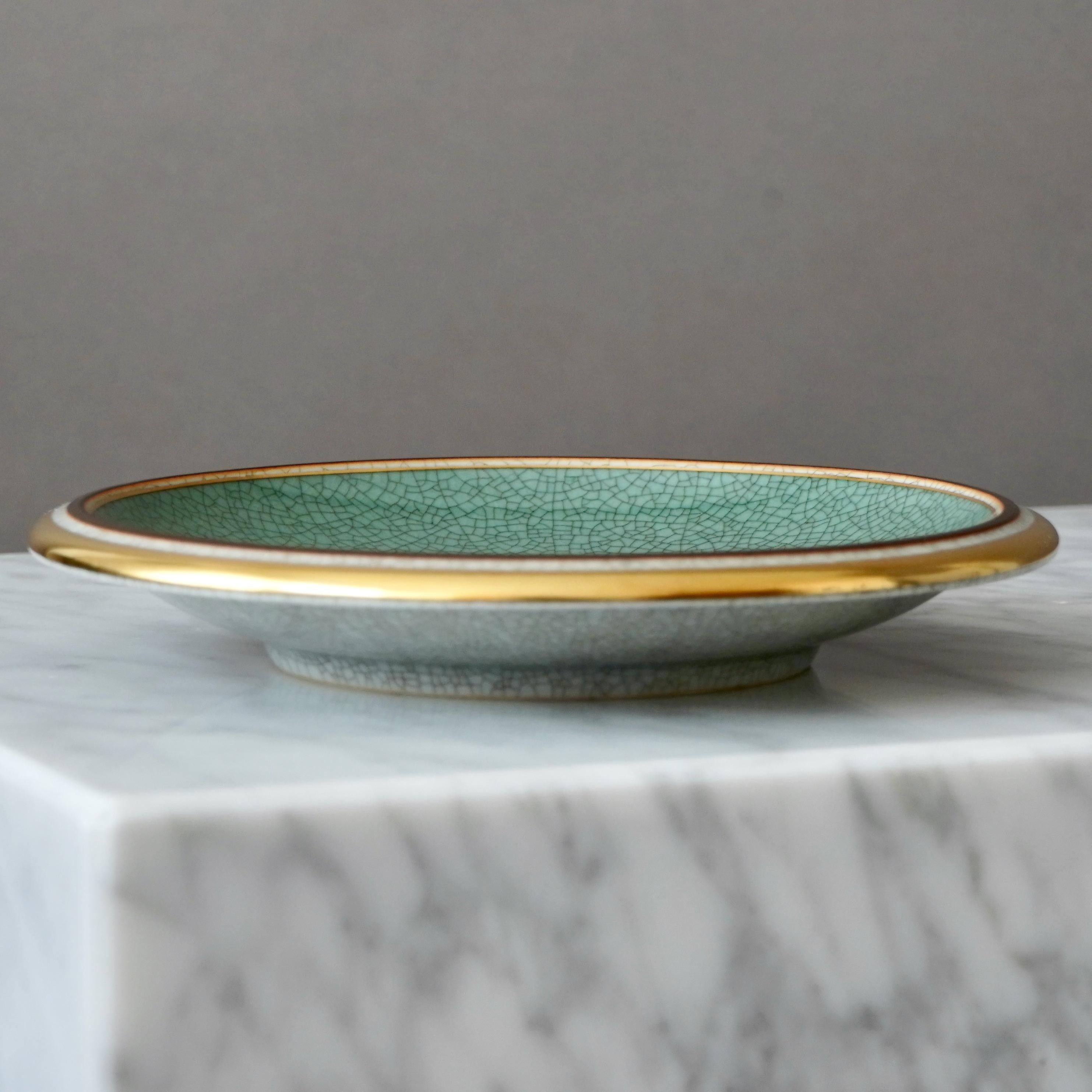Royal Copenhagen Crackle glasierte Schale. Thorkild Olsen, Dänemark, 1958. Grünes Gold. (Skandinavische Moderne) im Angebot