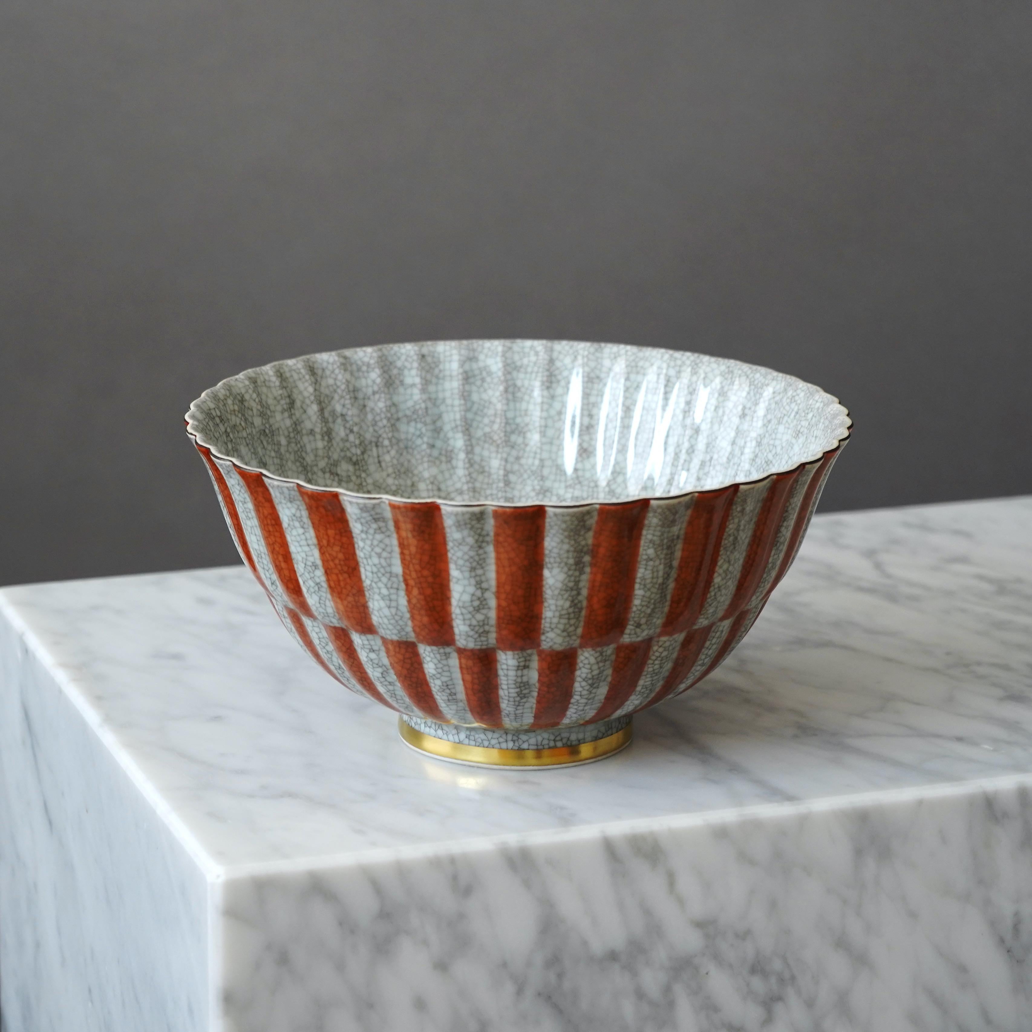 Royal Copenhagen Crackle Glazed Bowl. Thorkild Olsen, Denmark, 1962. For Sale 1